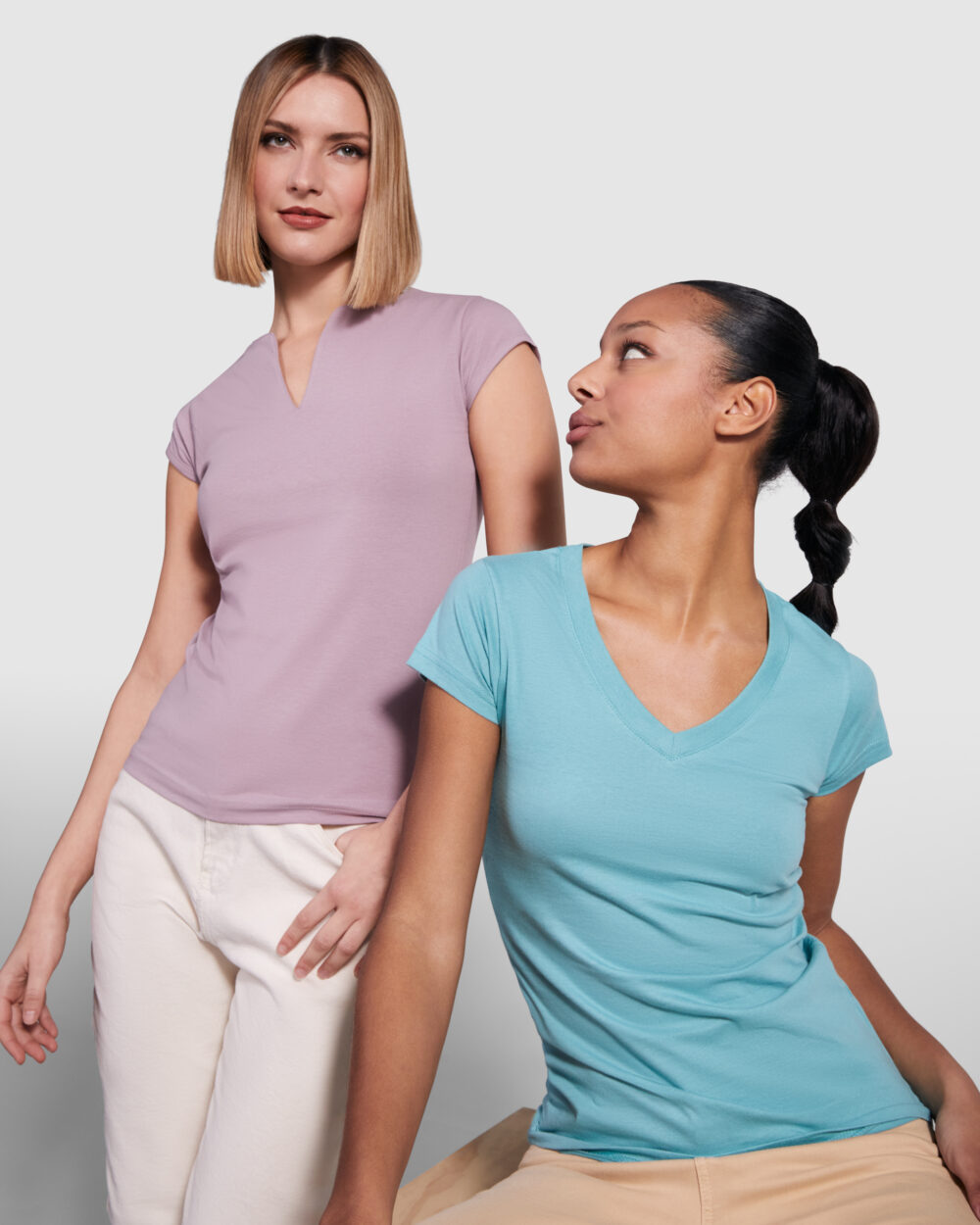 Camiseta de mujer escote V manga corta 155G - 6646_267_3_2