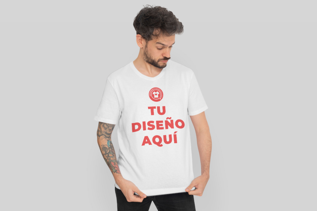 Camisetas personalizadas en Alicante - man-with-tattoos-in-t-shirt-mockup-1500x1000-1