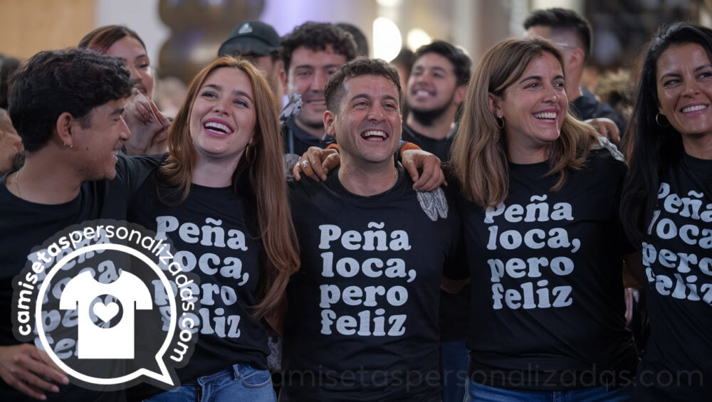 Tendencias en Moda y Diseño para Camisetas de Peñas en 2025 - Camiseta frase con logo