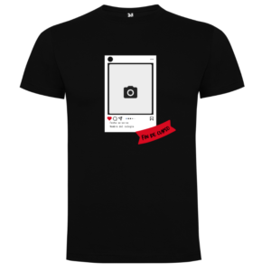 Camiseta personalizada | Diseño redes sociales para graduación - Camiseta con con logo