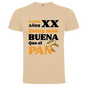 Camiseta Personalizada Cumpleaños | «Más Buena que el Pan» - Camiseta mas con logo