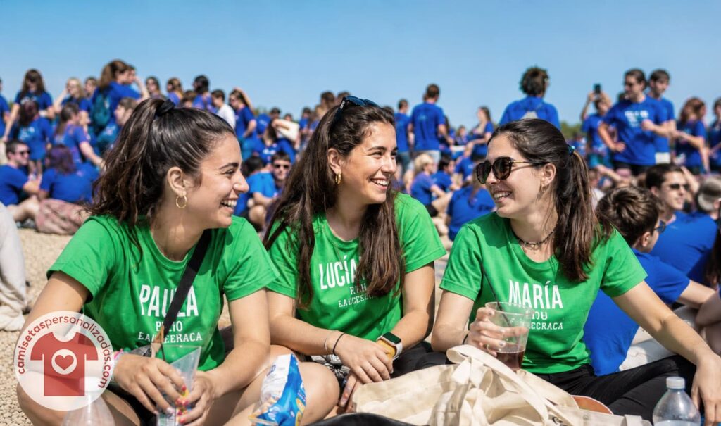 grupo-amigas-camisetas-nombre