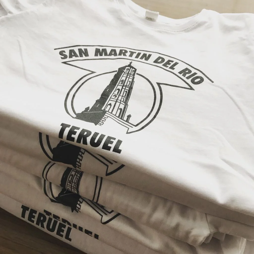 camisetas-con-logo