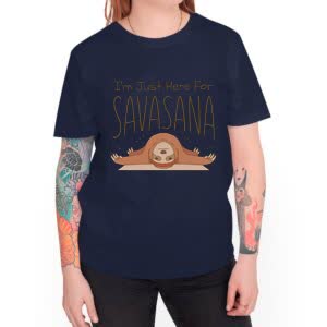 camiseta sólo estoy aquí para savasana - Camiseta marino con logo